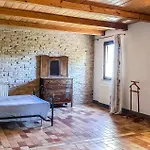 Holiday home 3 Bedroom Pet Friendly In *