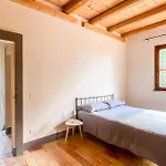 3 Bedroom Pet Friendly In Mombaroccio