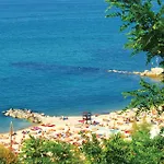 Lovely In * Mombaroccio
