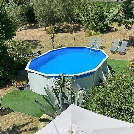 Lovely In Mombaroccio