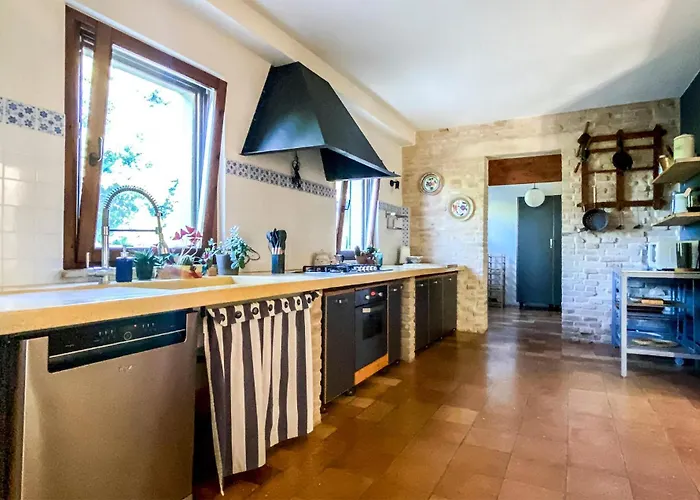 Σπίτι διακοπών 3 Bedroom Pet Friendly In Mombaroccio