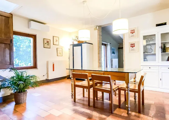 Σπίτι διακοπών 3 Bedroom Pet Friendly In Mombaroccio